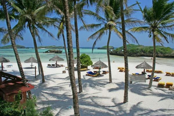 White Villa - Paparemo Beach Watamu Kültér fotó